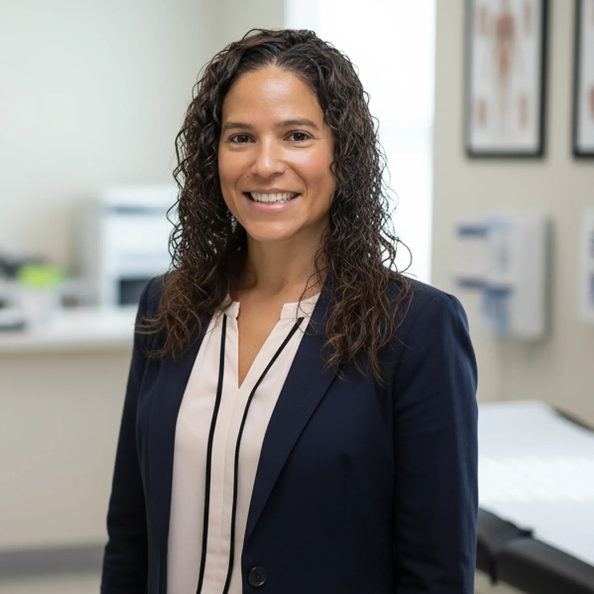 Dr. Jennifer Peña