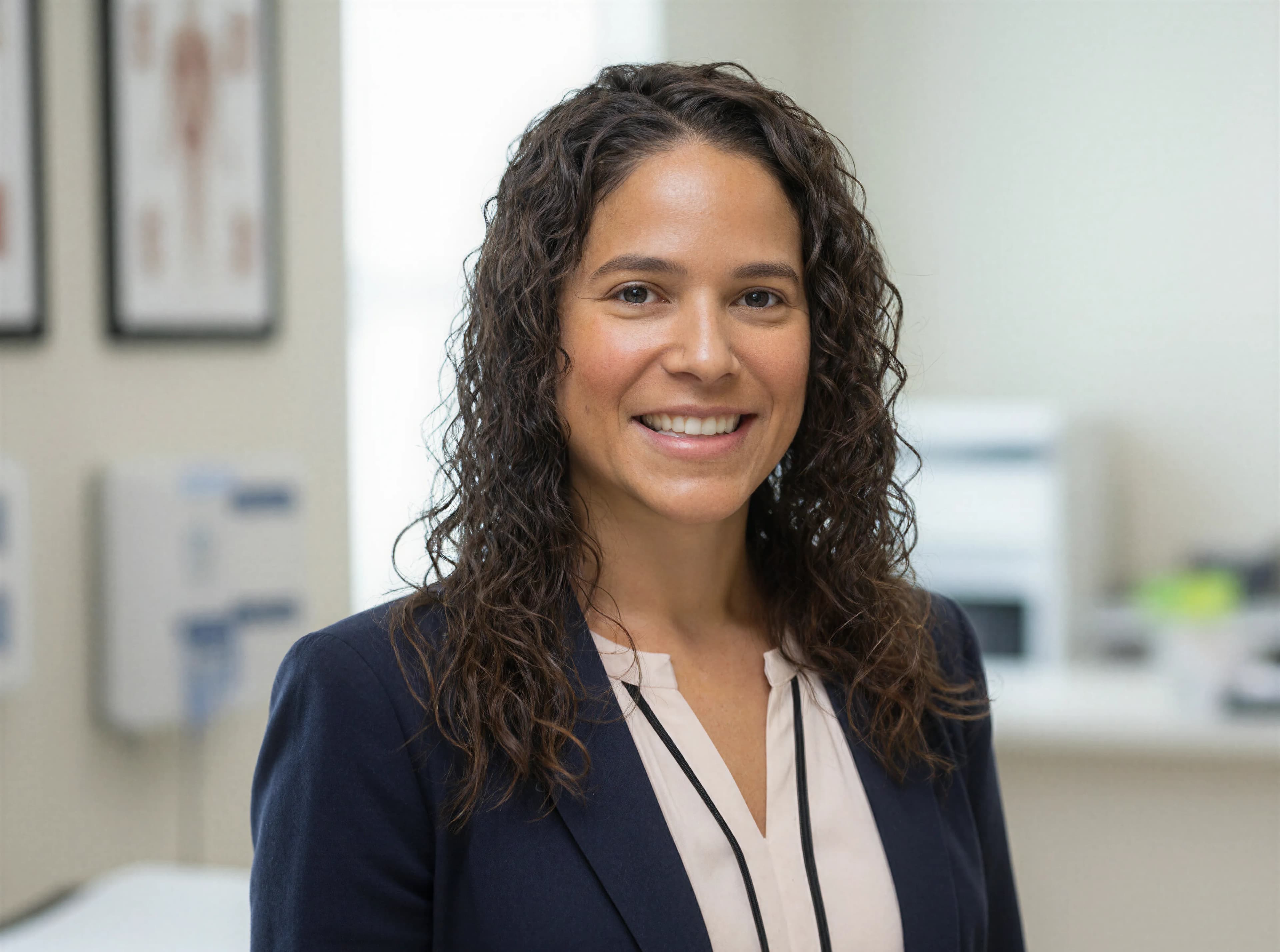 Dr. Jennifer Peña